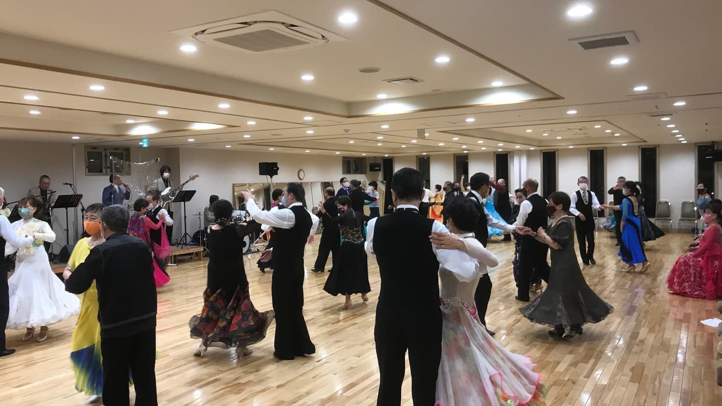 広いダンス会場